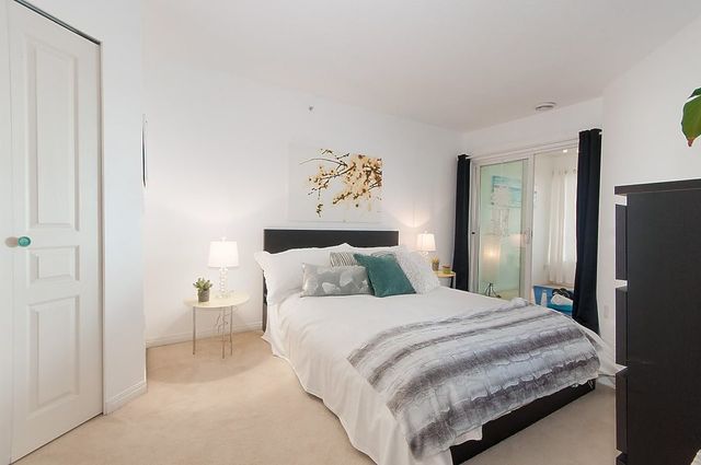 64762 at 409 - 333 E 1st Street, North Vancouver