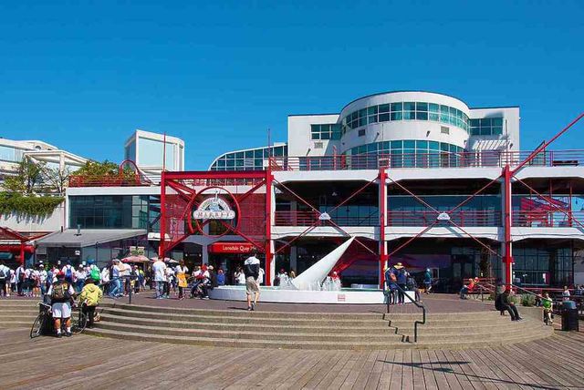 64771 at 409 - 333 E 1st Street, North Vancouver