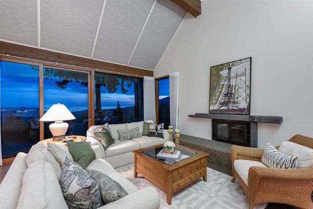 65035 at 4315 Prospect Road, North Vancouver