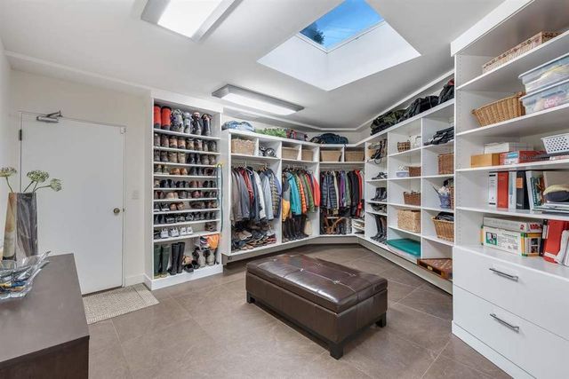 65060 at 4315 Prospect Road, North Vancouver