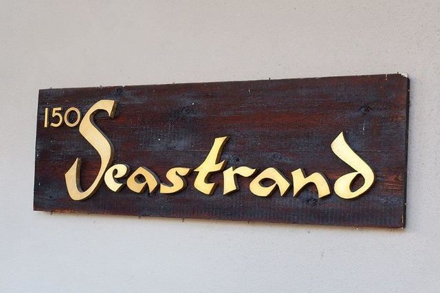 65152 at 1204 - 150 24th Stret, West Vancouver