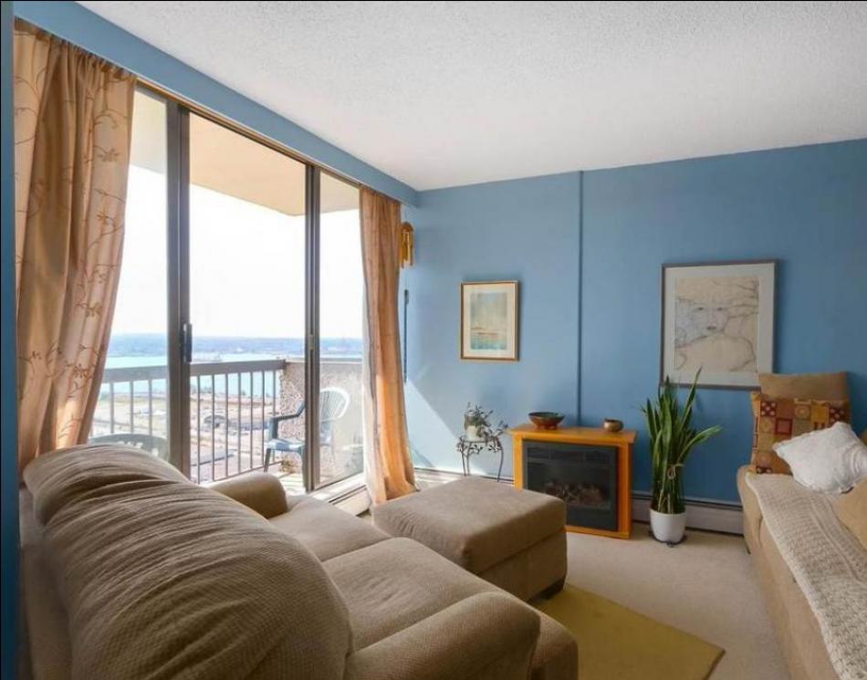 1907 - 145 St. Georges Avenue, North Vancouver photo number 2