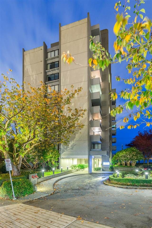 65404 at 402 - 1930 Bellevue Avenue, West Vancouver