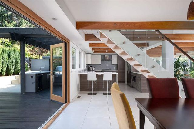 65637 at 1284 Greenbriar Way, North Vancouver