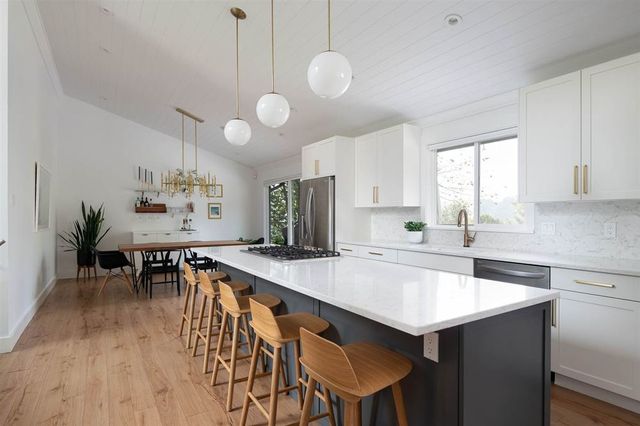 65929 at 1288 Steeple Drive, Coquitlam