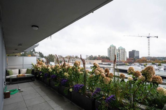 66165 at 404 - 768 Arthur Erickson Place, West Vancouver