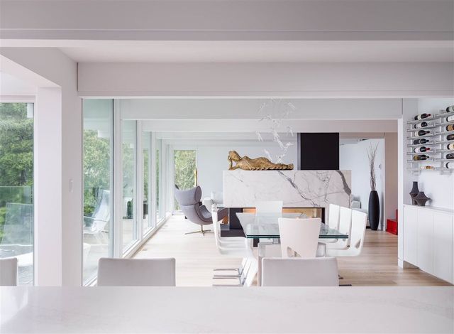 66723 at 5764 Larson Plac, West Vancouver