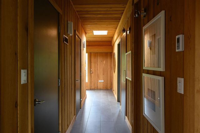 67712 at 3615 Edgemont Boulevard, North Vancouver