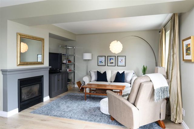 67818 at 429 E 18th Street, North Vancouver