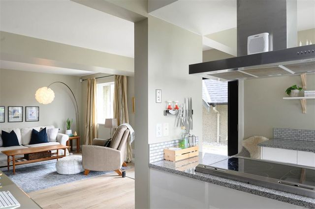 67833 at 429 E 18th Street, North Vancouver