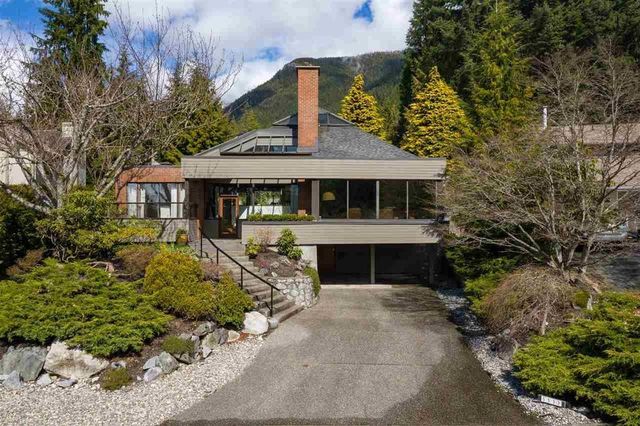 68227 at 5537 Cliffridge Place, North Vancouver