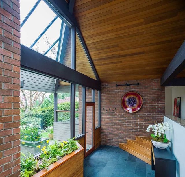 68237 at 5537 Cliffridge Place, North Vancouver