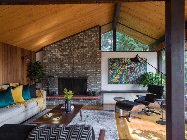 74008 at 615 E Kings Road, North Vancouver