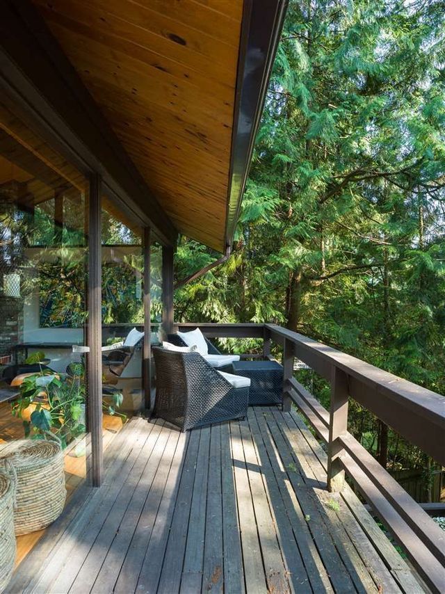 74088 at 615 E Kings Road, North Vancouver