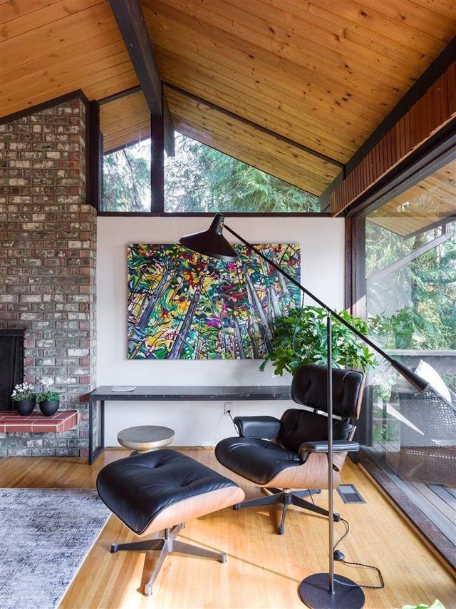 74142 at 615 E Kings Road, North Vancouver