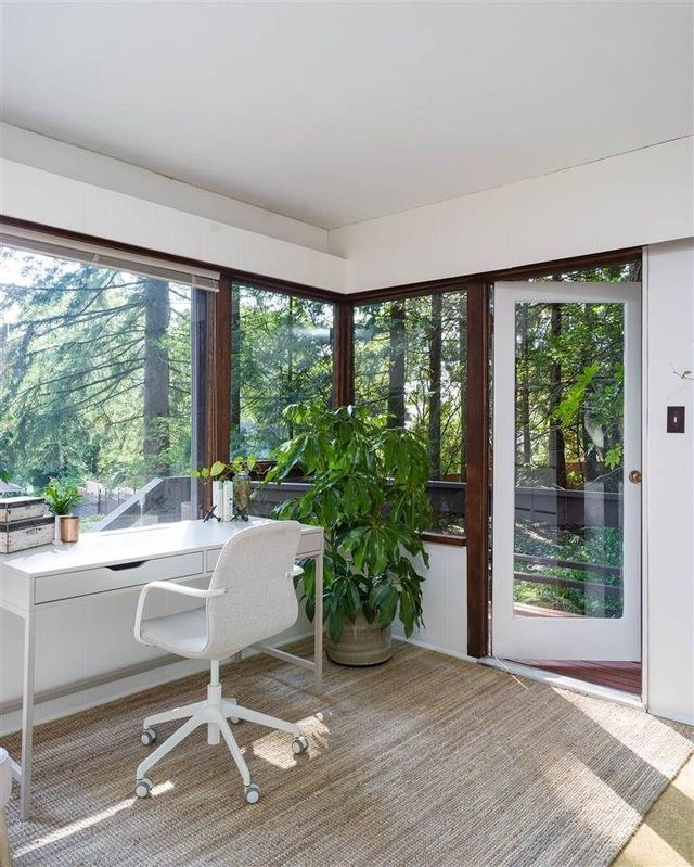 74199 at 615 E Kings Road, North Vancouver