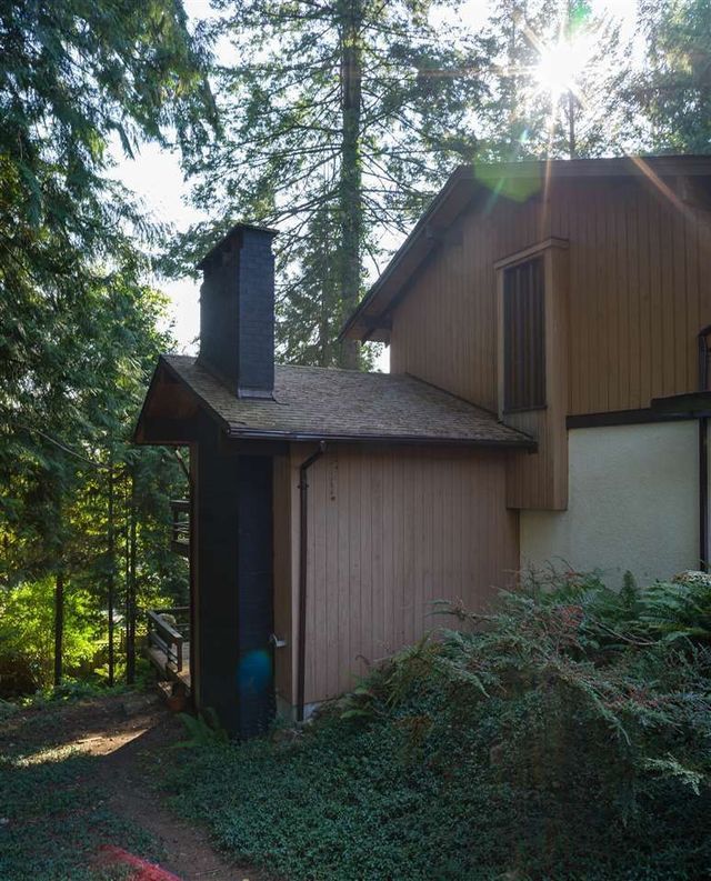 74355 at 615 E Kings Road, North Vancouver