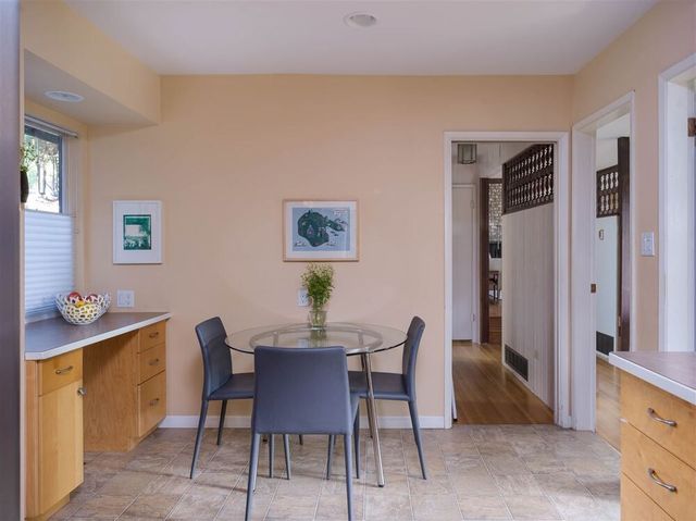 74467 at 615 E Kings Road, North Vancouver