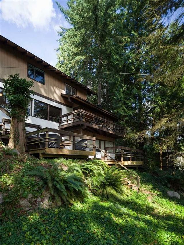 74507 at 615 E Kings Road, North Vancouver