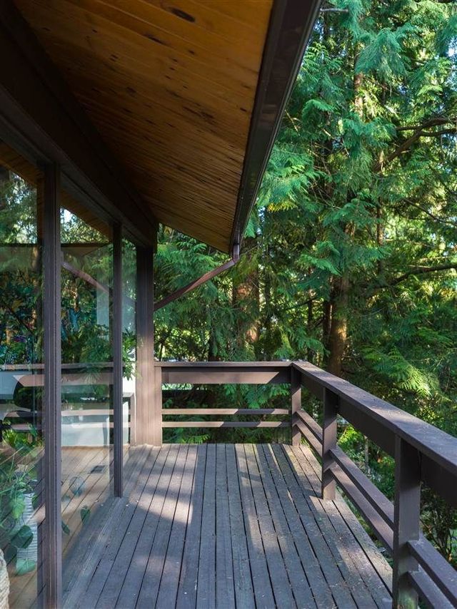 74522 at 615 E Kings Road, North Vancouver