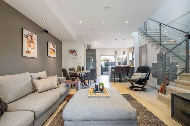 74236 at 752 E 5th Street, North Vancouver