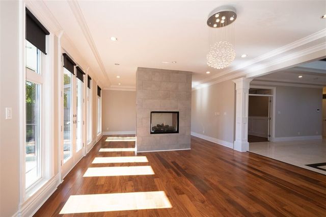 74567 at 1425 Sutherland Avenue, North Vancouver