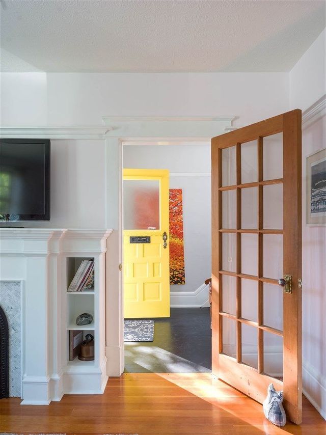 75712 at 124 W Queens Road, North Vancouver