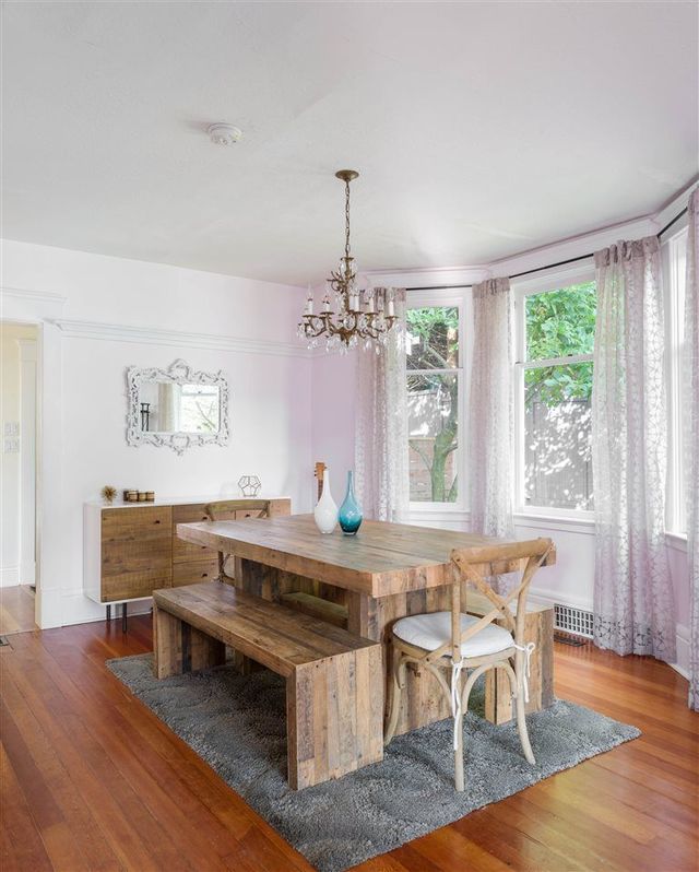 75722 at 124 W Queens Road, North Vancouver