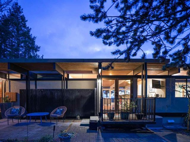 75897 at 4514 Woodgreen Drive, West Vancouver