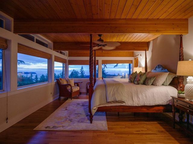 76003 at 4514 Woodgreen Drive, West Vancouver