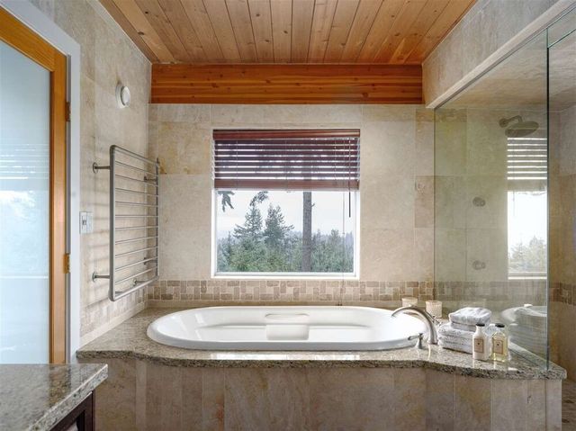 76008 at 4514 Woodgreen Drive, West Vancouver