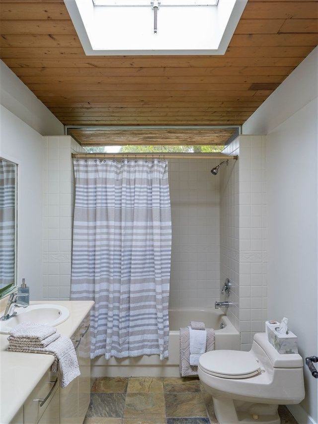 76028 at 4514 Woodgreen Drive, West Vancouver