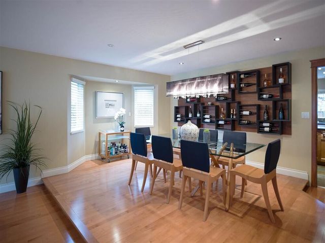 76180 at 931 Forest Hills Drive, North Vancouver