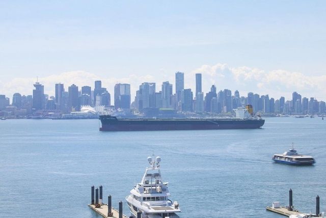 76854 at 804 - 133 E Esplanade, North Vancouver