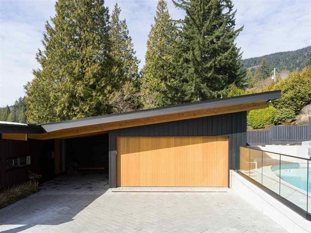 76892 at 2740 Rosebery Avenue, West Vancouver