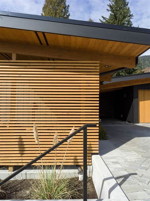 76902 at 2740 Rosebery Avenue, West Vancouver