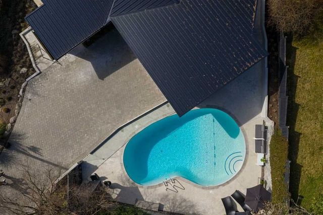 77067 at 2740 Rosebery Avenue, West Vancouver