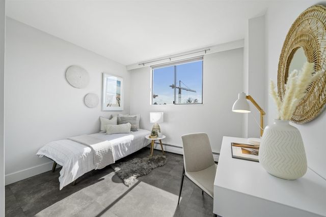 78278 at 907 - 145 St. Georges Avenue, North Vancouver