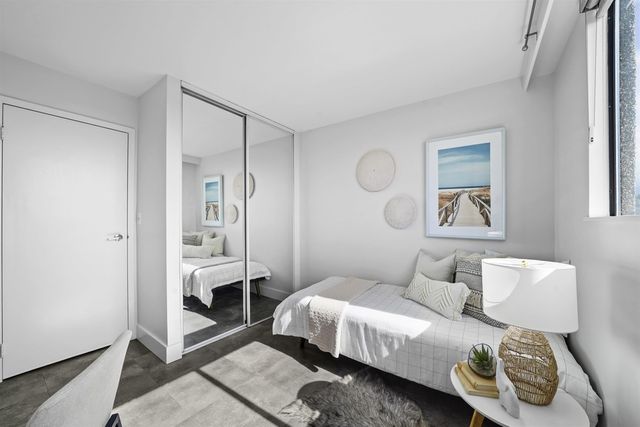 78301 at 907 - 145 St. Georges Avenue, North Vancouver