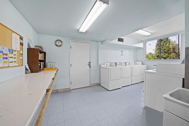 78305 at 907 - 145 St. Georges Avenue, North Vancouver