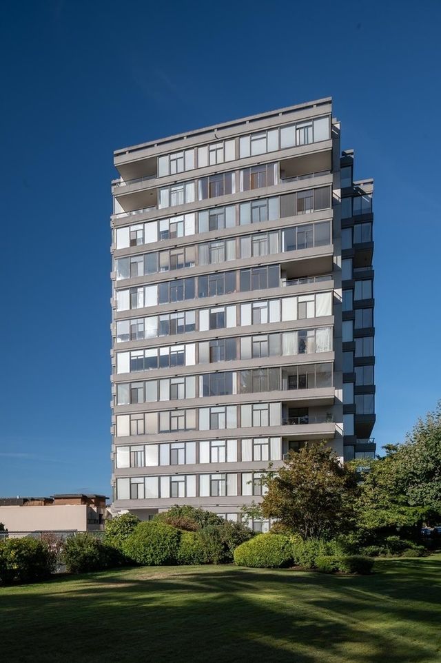 78035 at 703 - 1480 Duchess Avenue, West Vancouver