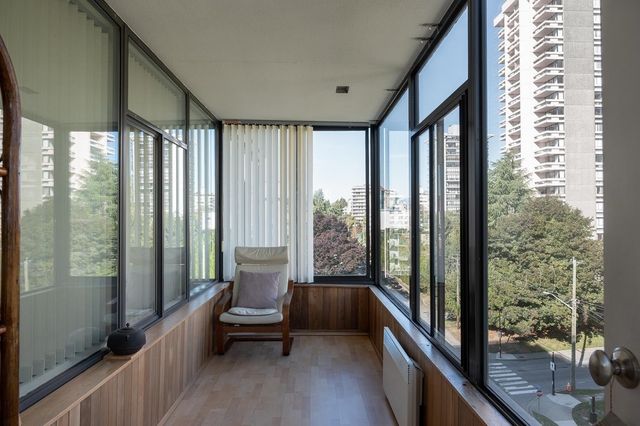 78046 at 703 - 1480 Duchess Avenue, West Vancouver