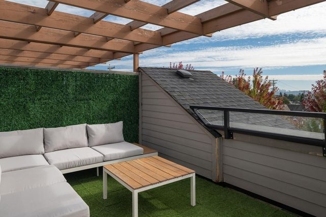 78149 at 1121 St. Andrews Avenue, North Vancouver