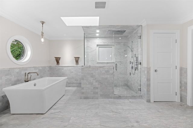 262637063-23 at 4627 Caulfield Drive, West Vancouver