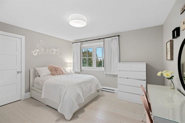 262637063-25 at 4627 Caulfield Drive, West Vancouver