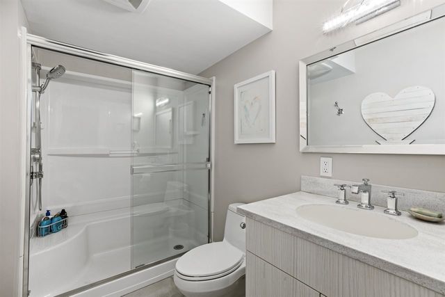 262637063-34 at 4627 Caulfield Drive, West Vancouver