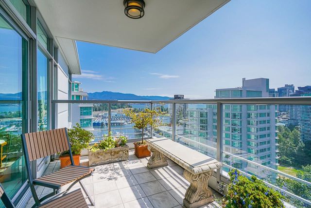 262662930-21 at 1502 - 1790 Bayshore Drive, Vancouver West
