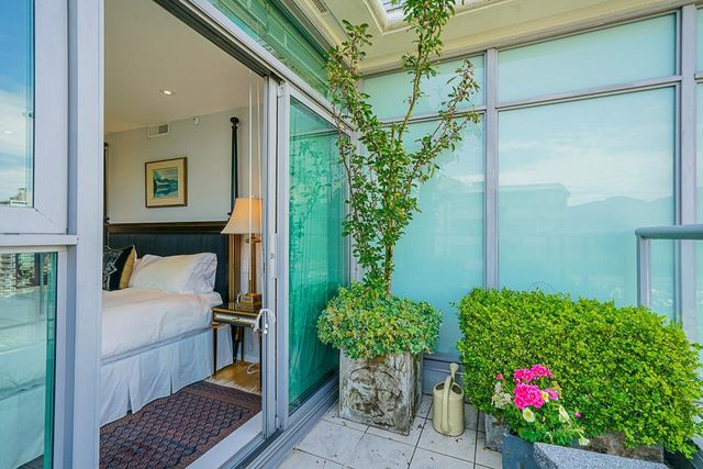 262662930-26 at 1502 - 1790 Bayshore Drive, Vancouver West