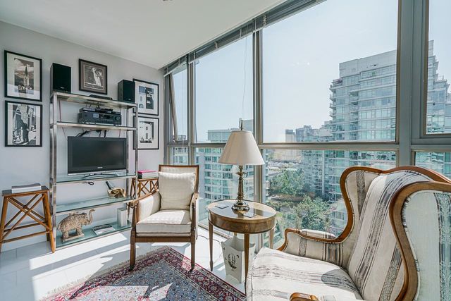 262662930-34 at 1502 - 1790 Bayshore Drive, Vancouver West