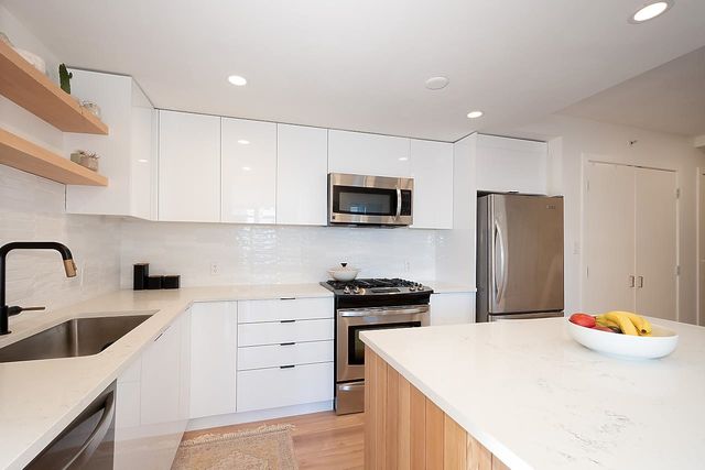 262674058-25 at 602 - 155 W 1st Street, North Vancouver